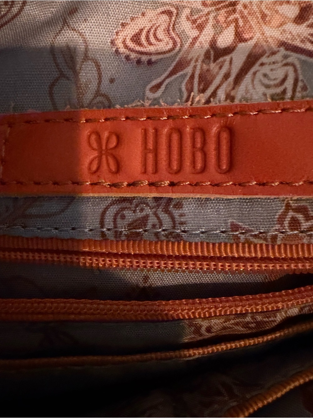 Women Leather HOBO shoulder bag - Picture 3 of 8